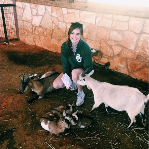 Meet the Posher Other - Meet your Posher, Cassandra